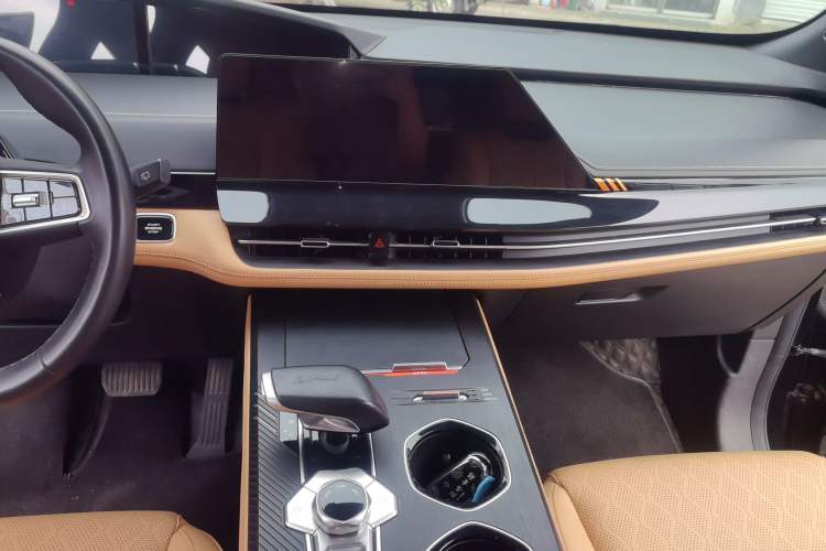 Used CHANGAN UNI-K 2021 2.0T All-Wheel Drive Prestige Version
