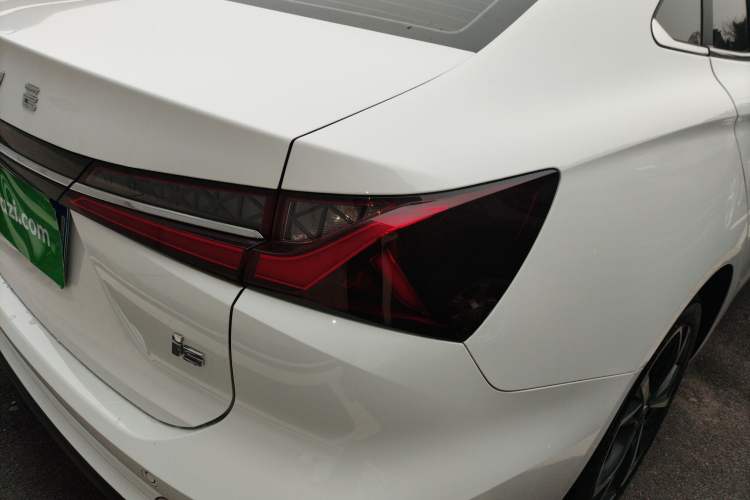 Used Roewe i5 2023 1.5L CVT Luxury Edition