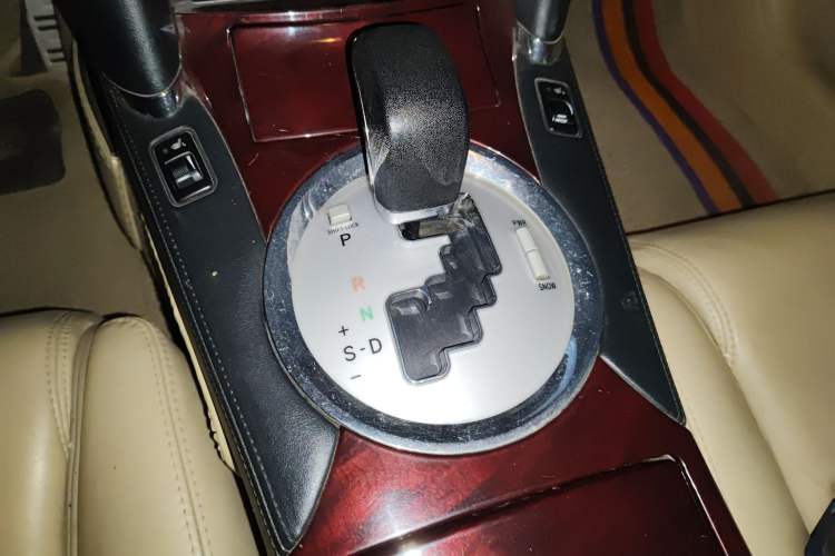 Used Toyota Reiz 2007 2.5S Leather Sunroof Version
