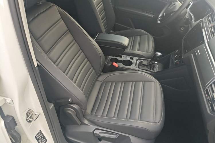 Used Volkswagen Touran 2021 Volkswagen Touran L 280TSI DSG Style Edition 7 Seats
