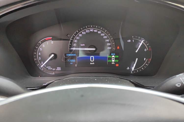 Used Cadillac XT5 2018 28E Four-Wheel Drive Tech Version