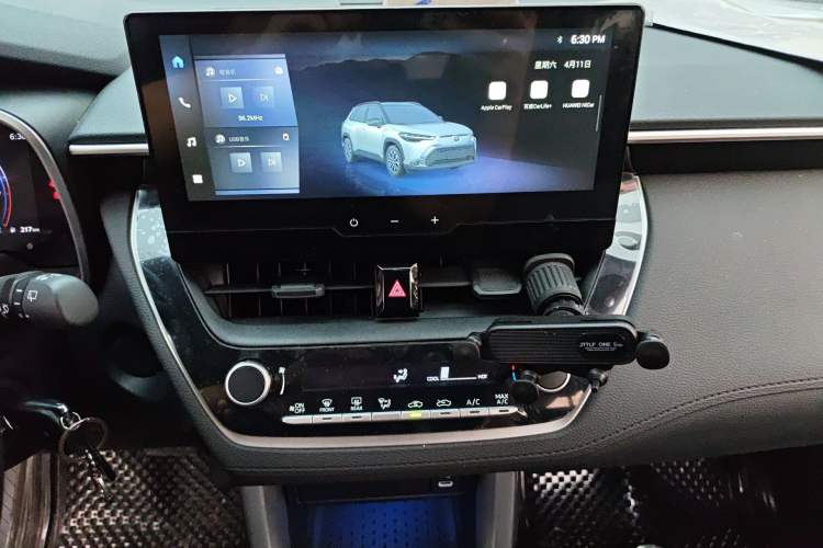 Used Toyota FRONTLANDER 2024 2.0L CVT Elite Plus Edition Audio And AC Panel