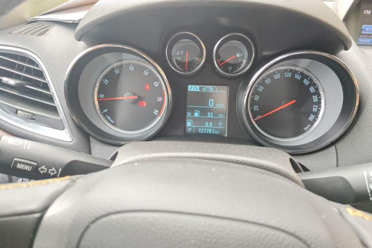 Used Buick Encore 2013 1.4T Automatic All-Wheel Drive Flagship Edition
