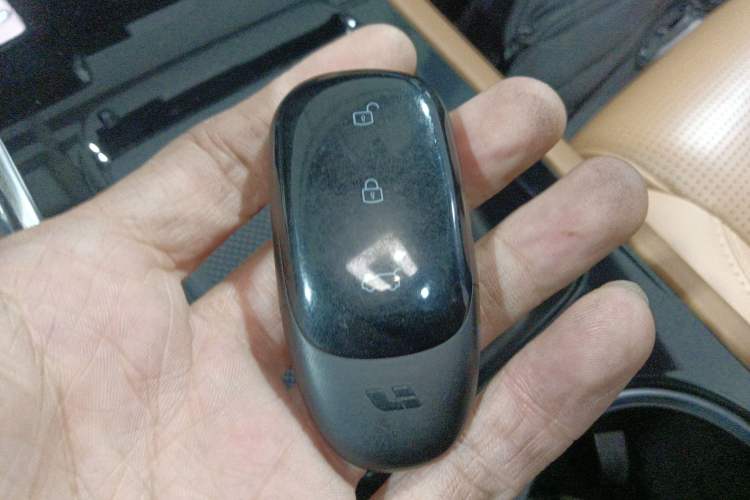 Used Li Auto ONE 2021 Extended-Range 6-Seater Version Interior 1