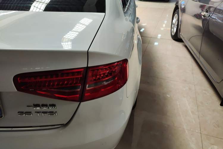 Used Audi A4L 2015 35 TFSI Automatic Comfort Model Exterior 3