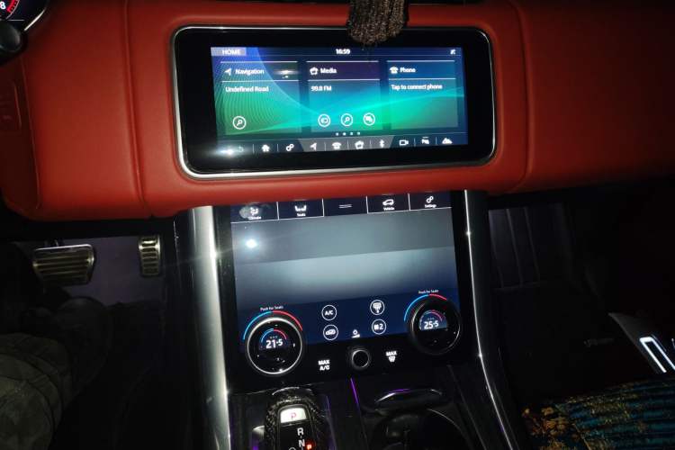 Used Land Rover Range Rover Sport 2021 3.0 L6 YAO Black Edition
