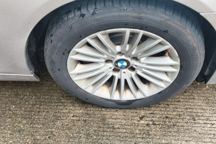 Used BMW 5 Series 2014 525Li Leading Model
