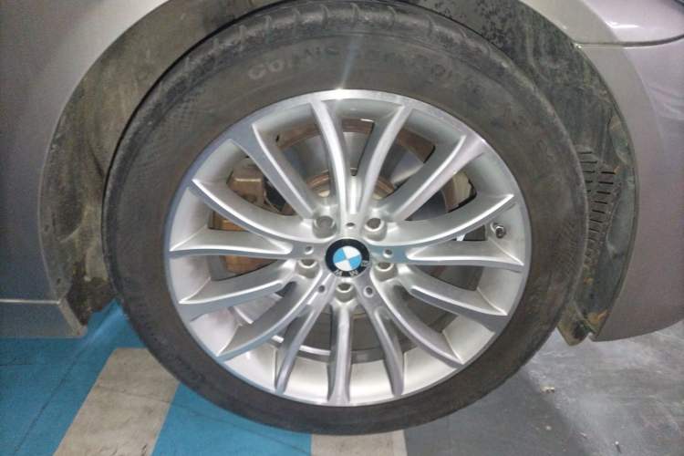 Used BMW 5 Series 2014 525Li Luxury Design Package