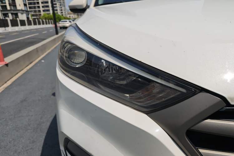 Used Hyundai Tucson 2015 1.6T Dual-Clutch Two-Wheel-Drive Smart Model
