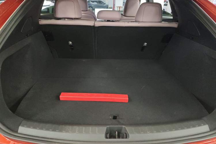 Used ONVO L60 2024 60 kWh Rear-Drive Version