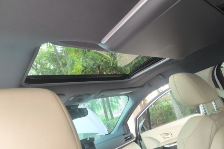 Used Toyota SIENNA 2021 2.5L Hybrid Premium Edition Headliner