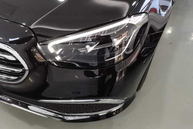 Used Mercedes-Benz E-Class 2023 E 260 L
