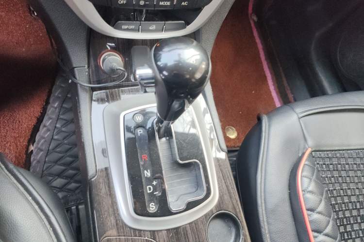 Used GAC Trumpchi GS5 Super 2015 2.0L Automatic Two-Wheel Drive Comfort Edition
