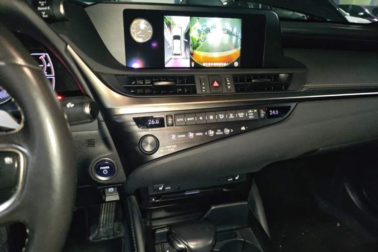 Used Lexus ES 2018 300h Premier Edition China VI Standard
