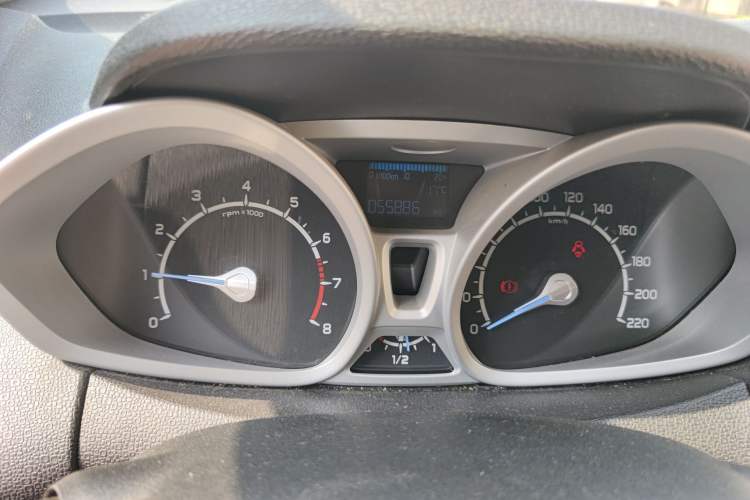 Used Ford EcoSport 2013 1.0L GTDi Manual Luxury Model
