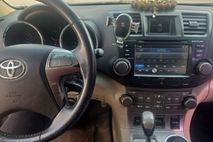 Used Toyota Highlander 2009 2.7L 2WD 7-Seater Elite Edition Audio And AC Panel