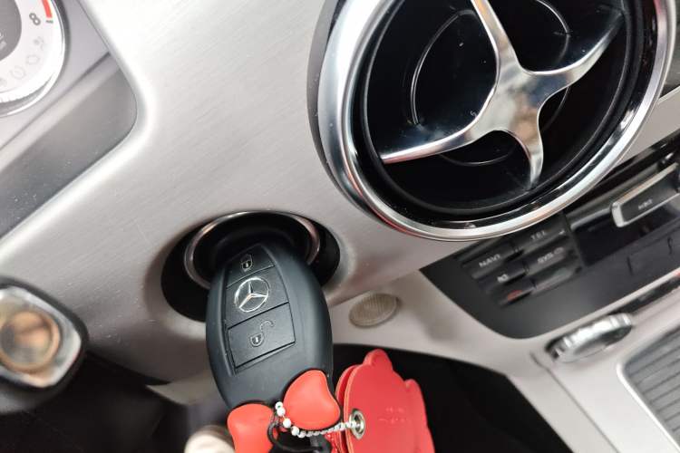 Used Mercedes-Benz GLK-Class 2014 GLK 260 4MATIC Dynamic Model
