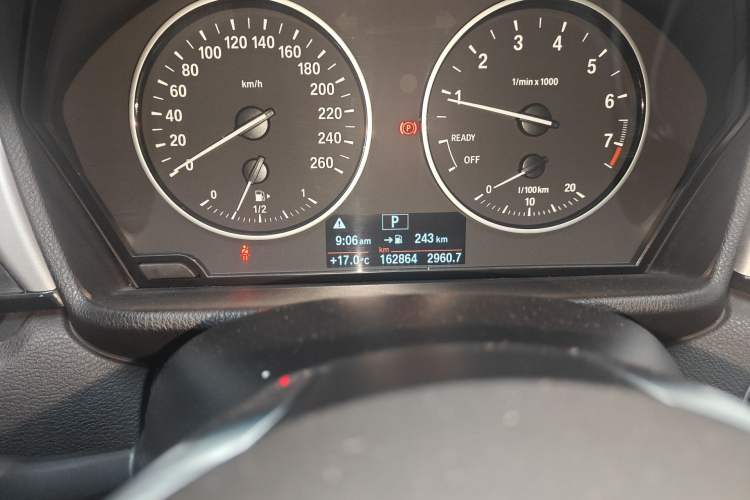 Used BMW X1 2016 sDrive18Li Premium Edition Odometer Close Up