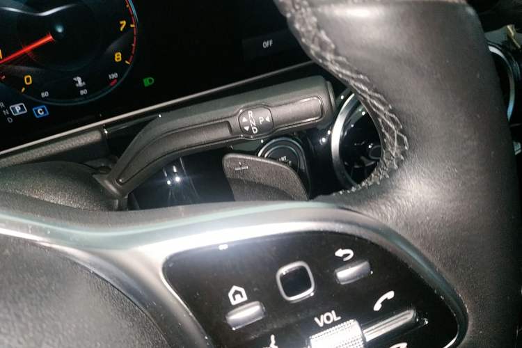 Used Mercedes-Benz B-Class 2020 B 200 Sport Edition Gear Lever