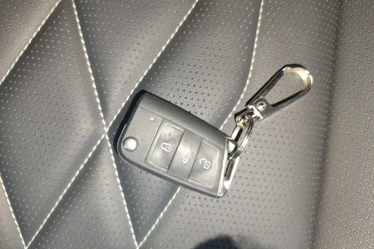 Used Volkswagen Tiguan L 2023 330TSI Automatic Two-Wheel Drive R-Line Enjoyment Edition