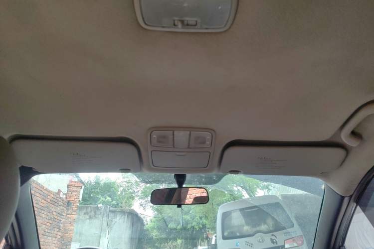 Used Hyundai Celesta 2011 1.6L Manual Comfort Edition