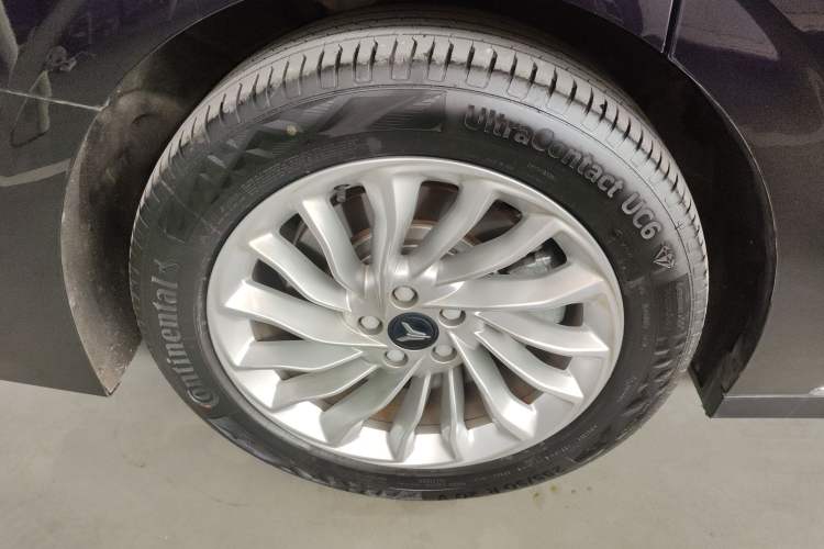 Used VOYAH Dream 2024 PHEV Extended-Range Premium Edition Right Rear Wheel Hub