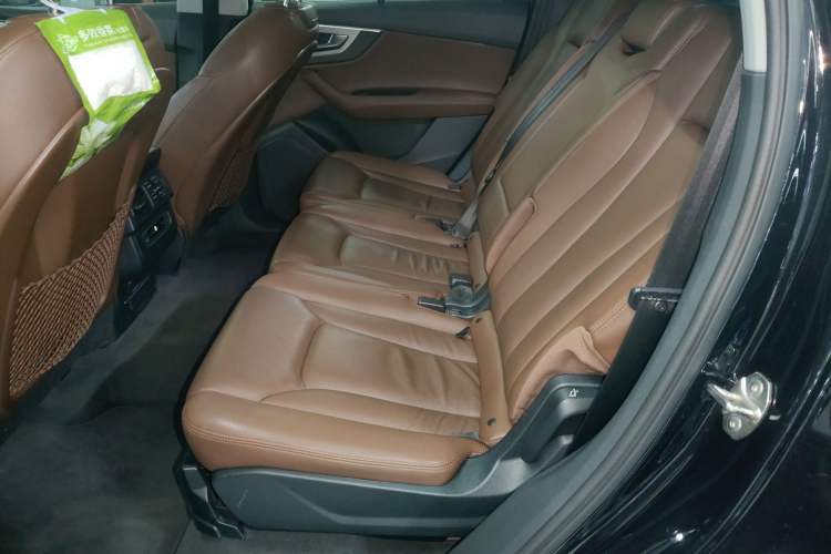 Used Audi Q7 2016 45 TFSI Technology Edition
