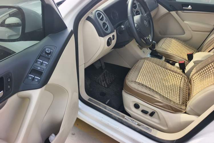 Used Volkswagen Tiguan L 2015 1.8TSI Automatic Two-Wheel Drive Luxury Model