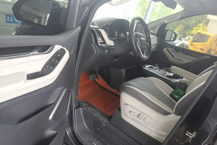Used SAIC MAXUS G20 2020 2.0T Gasoline Automatic Luxury Executive Edition
