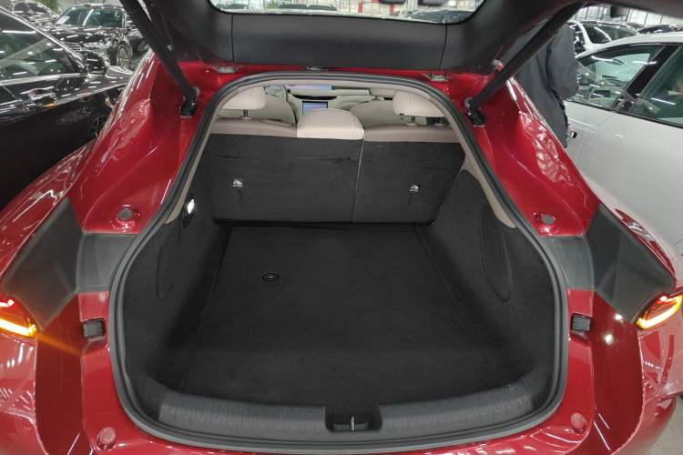 Used IM L6 2025 Max Trunk