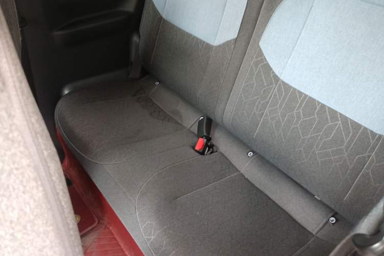 Used Geely Galaxy Panda 2024 Panda Mini 200km Endurance Bear Left Rear Seat