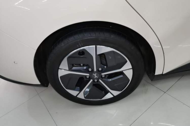 Used XPeng MONA M03 2024 515 Long-Range Right Rear Wheel Hub