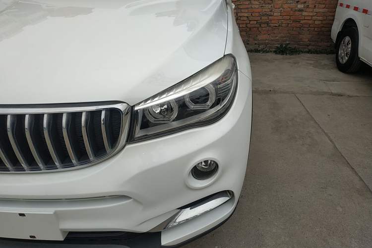 Used SWM X7 2020 2.0L Manual Champion Edition 7 Seats
