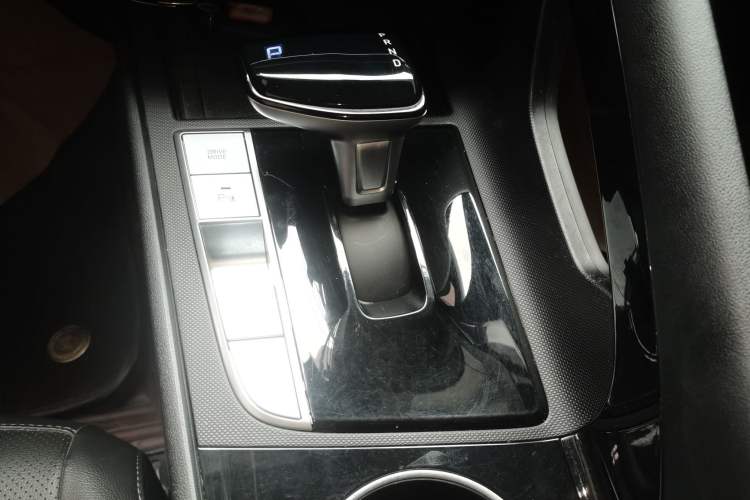 Used Hyundai Elantra 2022 1.5L CVT LUX Prestige Edition