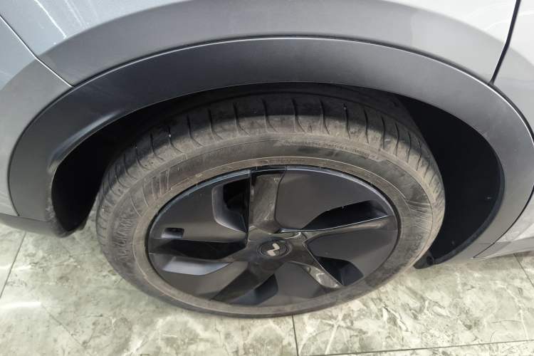 Used ONVO L60 2024 60 kWh Rear-Drive Version
