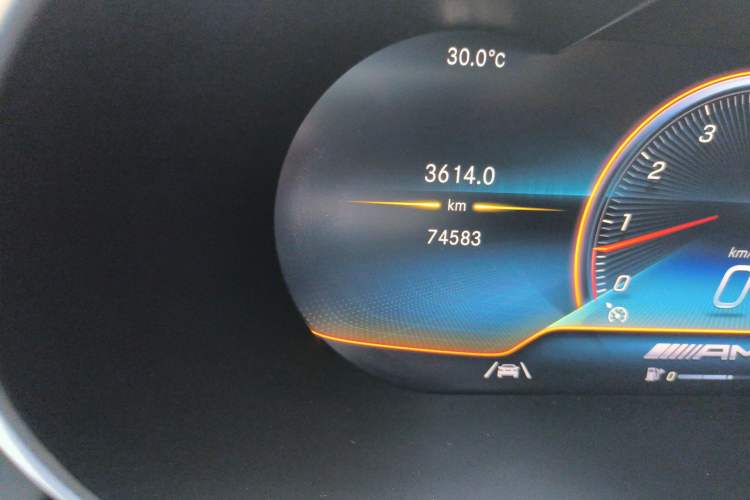 Used Mercedes-Benz GLC AMG 2020 AMG GLC 43 4MATIC Odometer Close Up