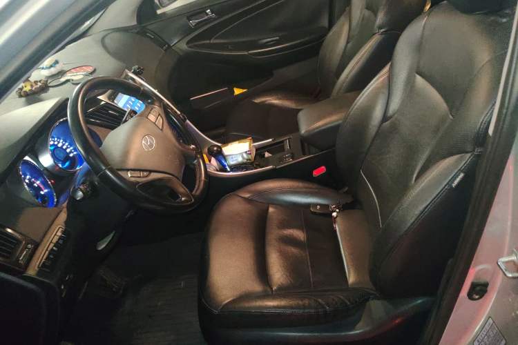 Used Hyundai Sonata 2013 2.0L Automatic Luxury Edition
