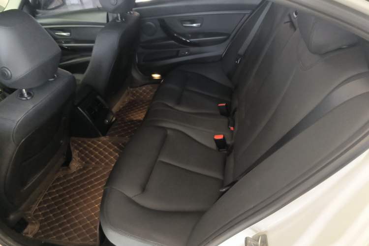 Used BMW 3 Series 2016 320Li Ambition Model
