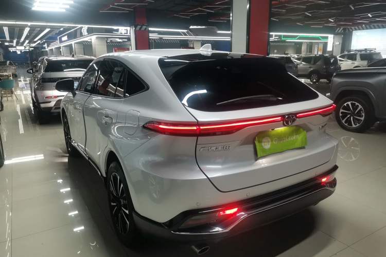 Used Toyota Venza 2023 2.0L CVT Two-Wheel Drive Prestige Version Exterior 3