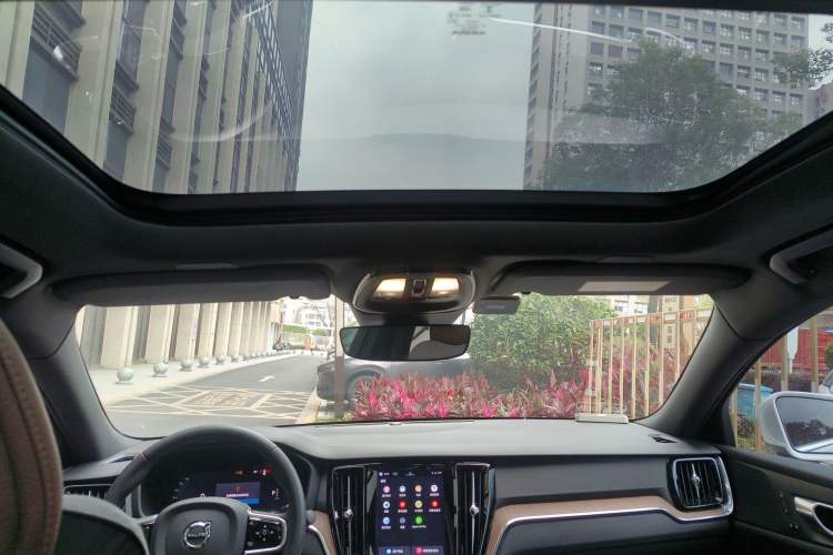 Used Volvo S60 2023 B4 Zhiyuan Luxury Edition