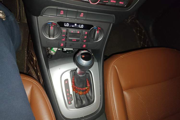 Used Audi Q3 2018 30th Anniversary Edition 30 TFSI Standard Model
