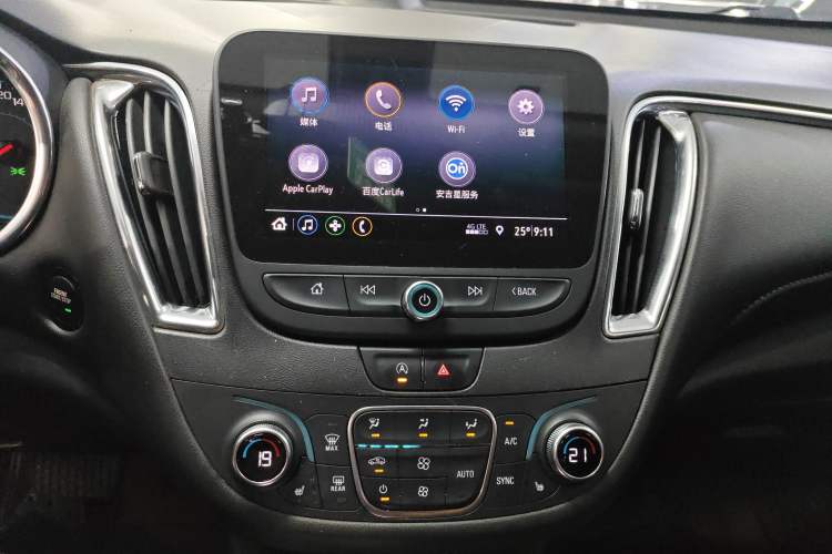 Used Chevrolet Malibu XL 2019 535T CVT Active Version Audio And AC Panel