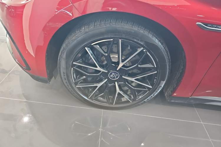 Used BYD Han 2023 EV Champion Edition 610KM All-Wheel-Drive Flagship Model
