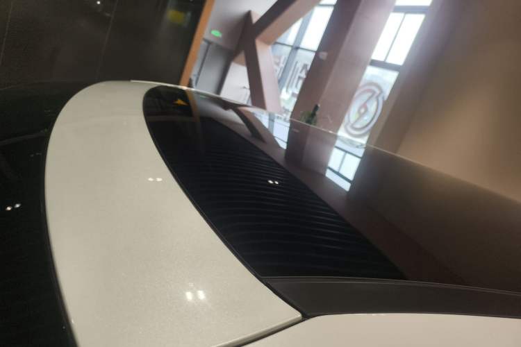 Used XPeng X9 2024 610 Long-Range Pro
