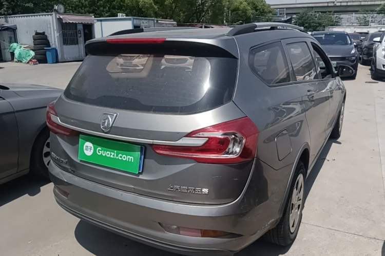 Used Baojun 310W 2017 1.5L Manual Comfort Version China V
