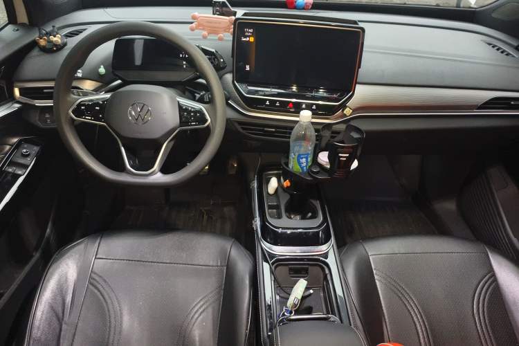 Used Volkswagen ID.4 CROZZ 2022 Pure Edition Limited Edition Center Console