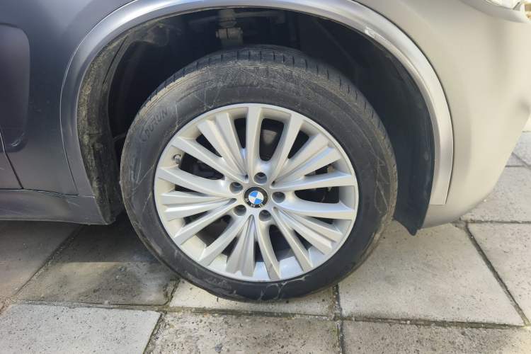 Used BMW X5 2017 xDrive28i
