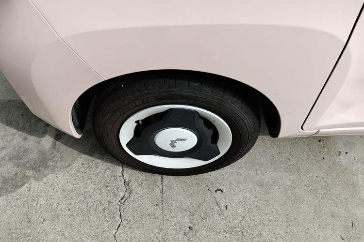 Used Wuling Hongguang MINIEV 2022 Macaron Premium Model – Lithium Iron Phosphate