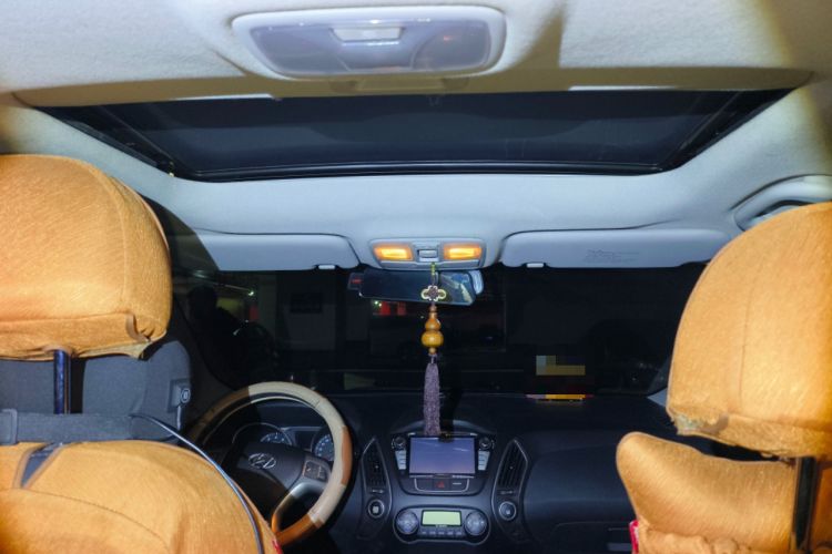 Used Hyundai ix35 2013 2.0L Automatic Two-Wheel Drive Smart GLS China IV Standard
