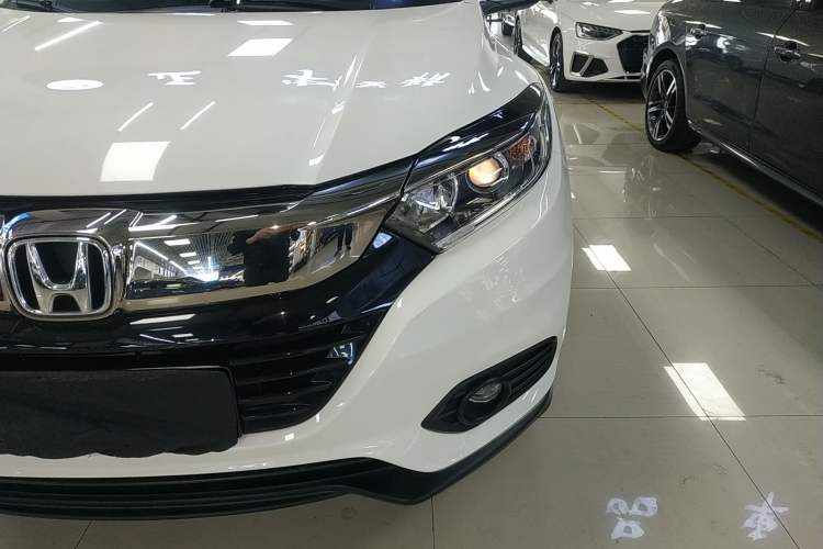 Used Honda Vezel 2020 220 TURBO CVT Elite Edition
